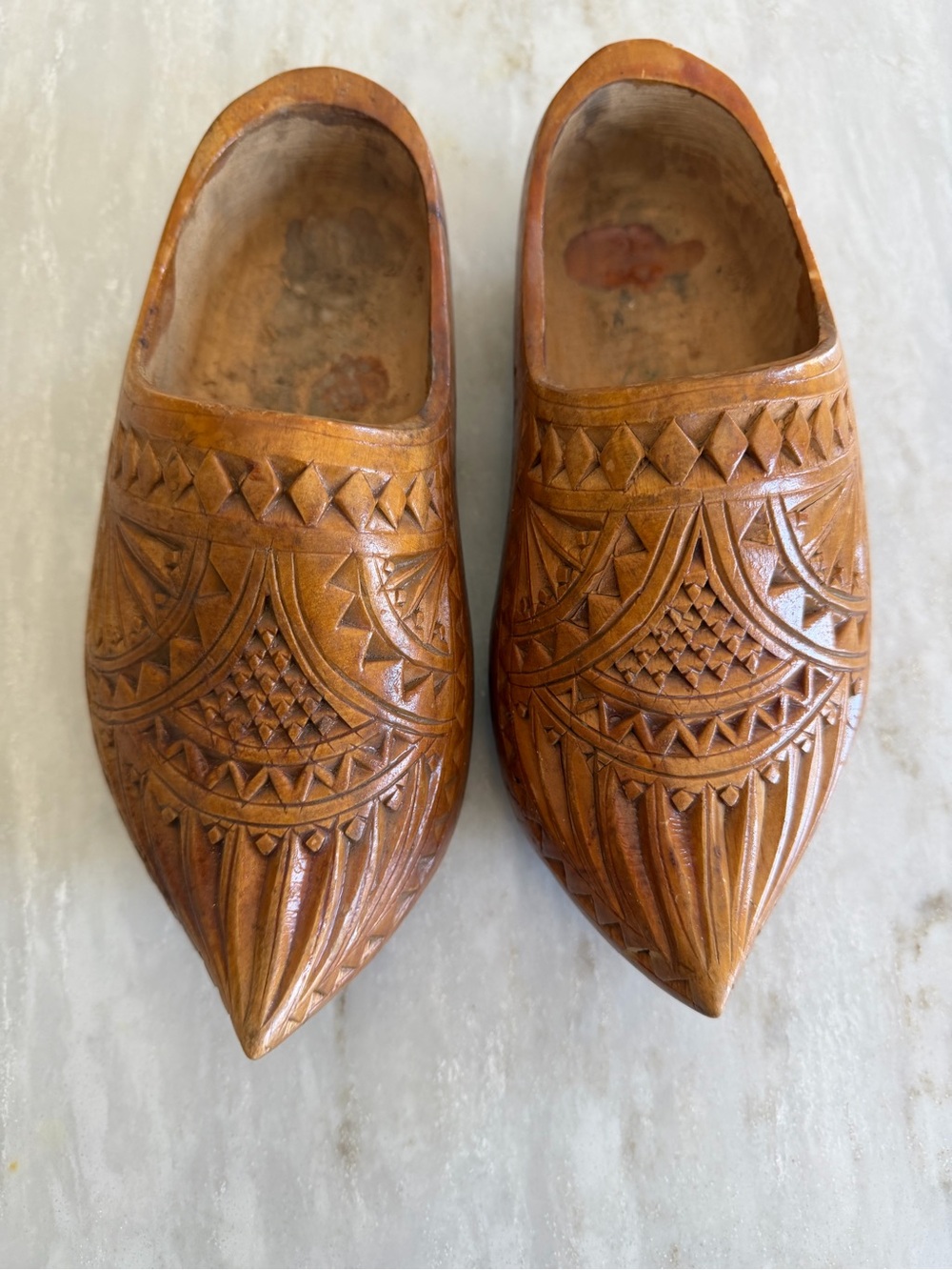 Hand-Carved Wooden Pointed Decorative Shoes - Warm Brown